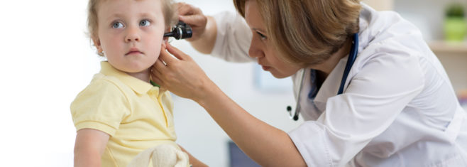 ear infection symptoms in children